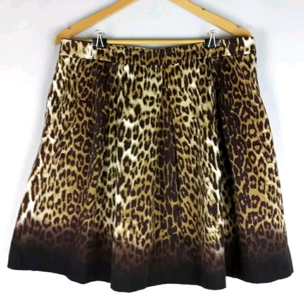T Tahari pleated a-line leopard print skirt